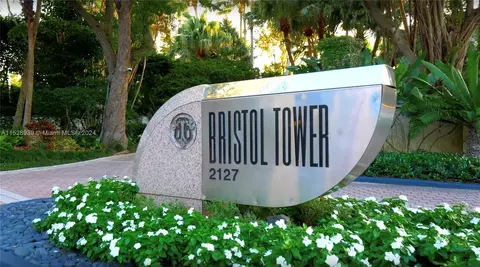 View/Area - 2127 Brickell #2401-2, Miami, FL 33129 photo 7 of 8