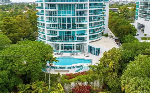 Exterior - 2127 Brickell #2401-2, Miami, FL 33129 photo 13 of 19