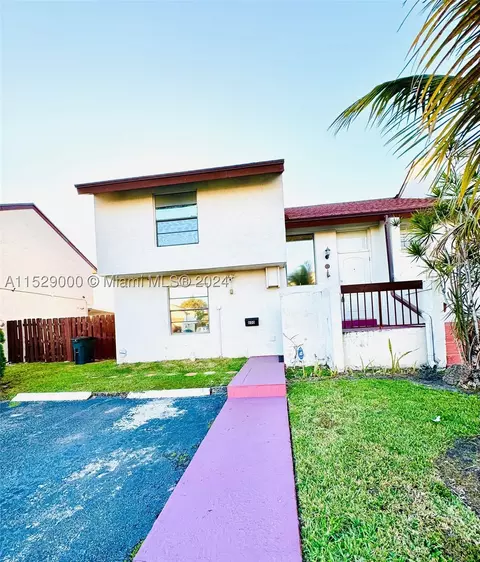 600 NW 98th Ct #600, Miami, FL 33172