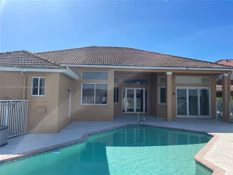 778 Heritage Dr, Weston, FL 33326