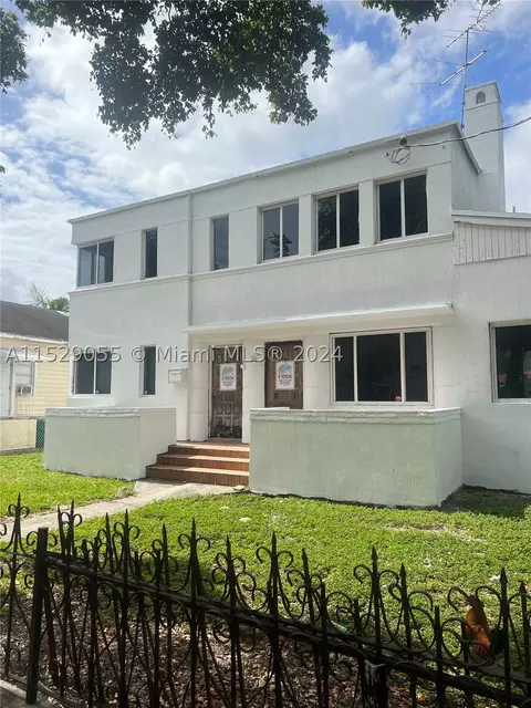 824 SW 13th Ave, Miami, FL 33135
