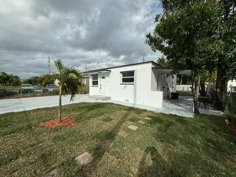Exterior - 825 Codadad St, Opa Locka, FL 33054 photo 4 of 9