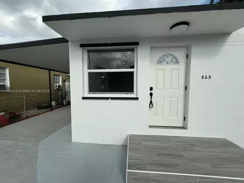 Exterior - 825 Codadad St, Opa Locka, FL 33054 photo 2 of 9