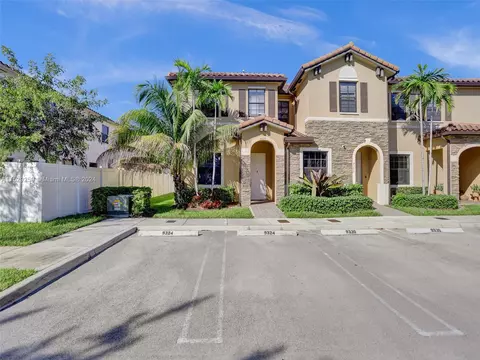 9324 W 33rd Ave #9324, Hialeah, FL 33018