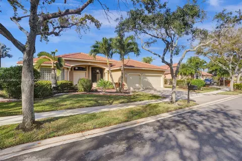 407 Mallard Rd, Weston, FL 33327