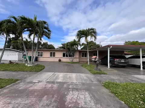 3300 SW 97th Ct, Miami, FL 33165