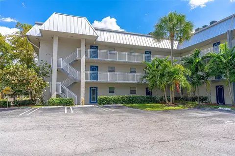 2960 Riverside Dr #213-2, Coral Springs, FL 33065