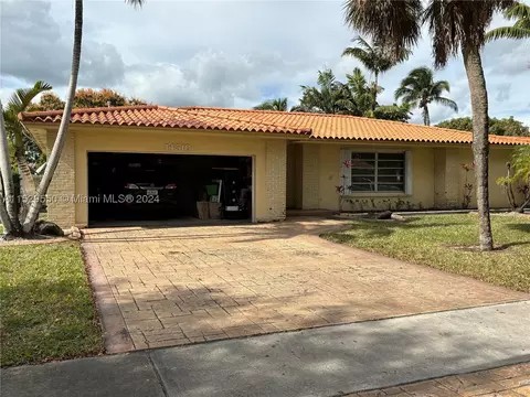 14510 S Dade Pine Ave, Miami Lakes, FL 33014