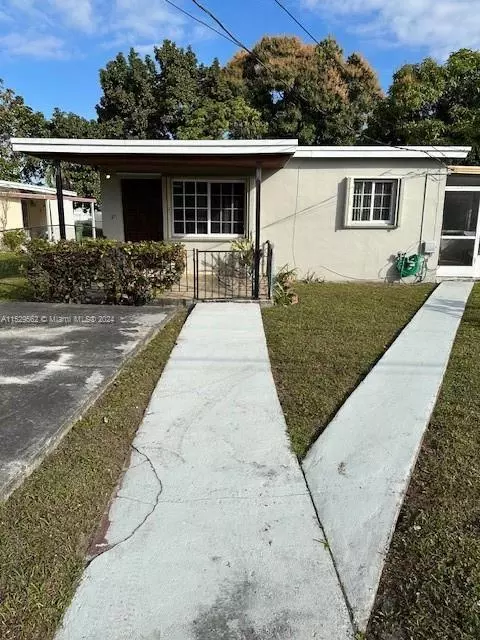 371 E 50th St, Hialeah, FL 33013