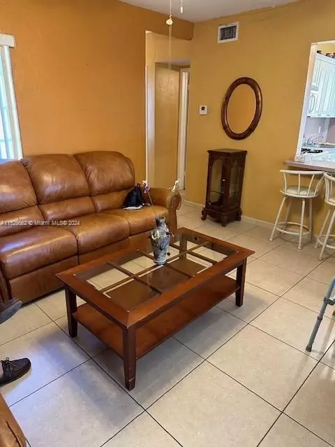 371 E 50th St, Hialeah, FL 33013 photo 13