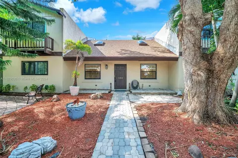184 NE 6th Ct #184, Dania Beach, FL 33004