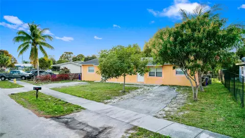 4011 NE 8th Ave, Pompano Beach, FL 33064