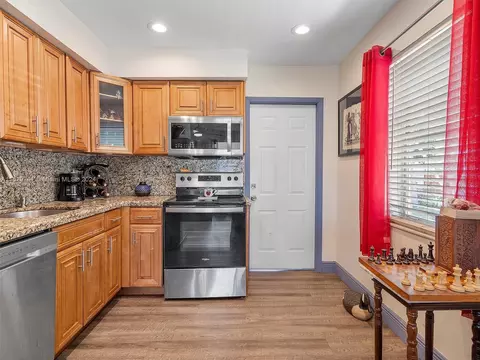 6404 Allen St, Hollywood, FL 33024