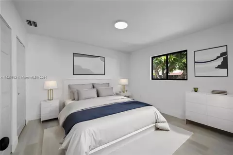 Bedroom - 471 W 55th Pl, Hialeah, FL 33012 photo 1 of 6