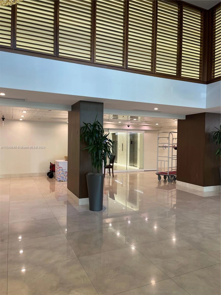 540 Brickell Key Dr Unit 728  