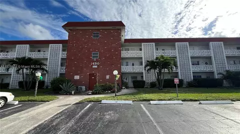 1490 NW 43rd Ave #202, Lauderhill, FL 33313
