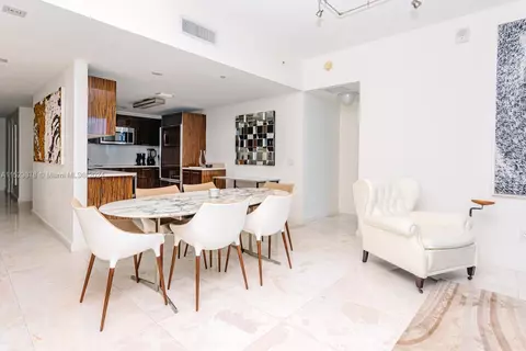 6899 Collins Ave #1006, Miami Beach, FL 33141