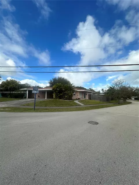 8901 SW 149th Ter, Palmetto Bay, FL 33176