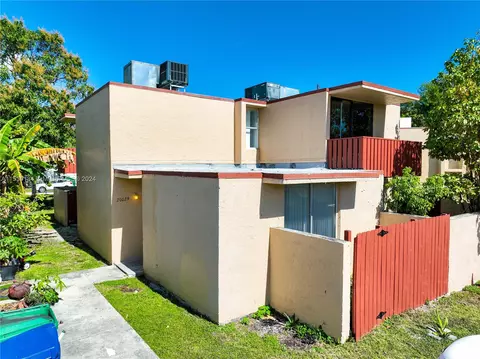 20029 SW 123rd Dr, Miami, FL 33177