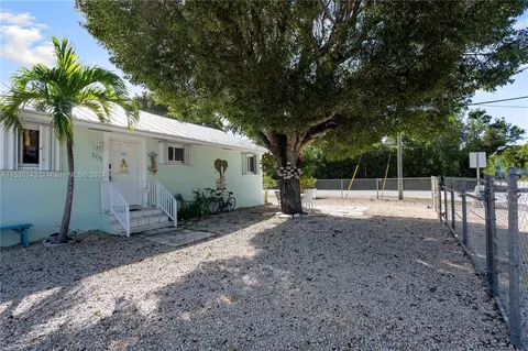 101 Marina Ave, Key Largo, FL 33037