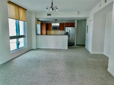 300 S Biscayne Blvd #3501, Miami, FL 33131