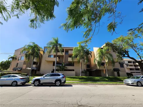 10500 SW 108th Ave #B206, Miami, FL 33176