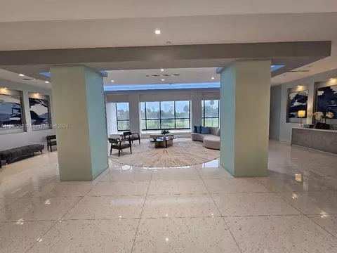 20335 W Country Club Dr #910, Aventura, FL 33180