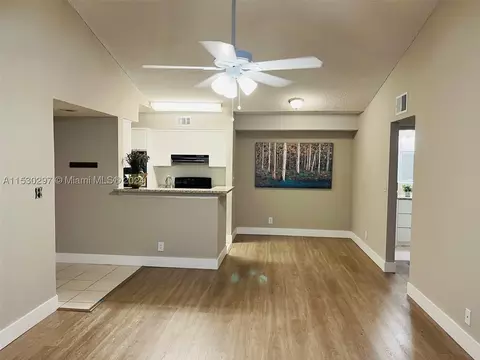 2846 S University Dr #4306, Davie, FL 33328
