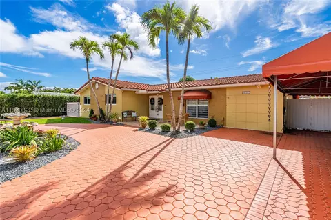 8630 SW 47th St, Miami, FL 33155