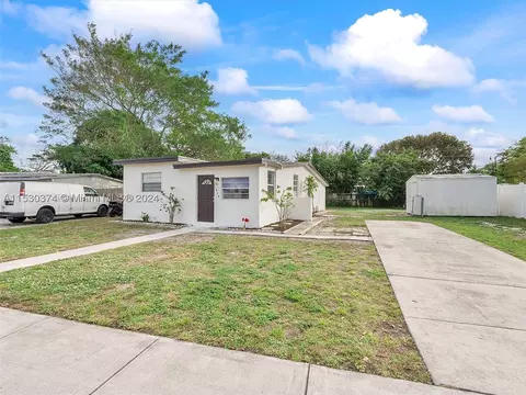 1864 NE 54th St, Pompano Beach, FL 33064