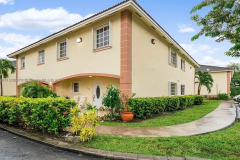 6757 NW 182nd St #102, Hialeah, FL 33015