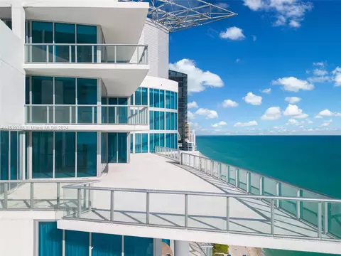 17001 Collins Ave #PH-4904, Sunny Isles Beach, FL 33160