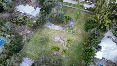 9740 SW 114th St, Miami, FL 33176