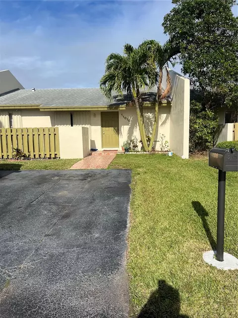 11016 SW 123rd Pl, Miami, FL 33186