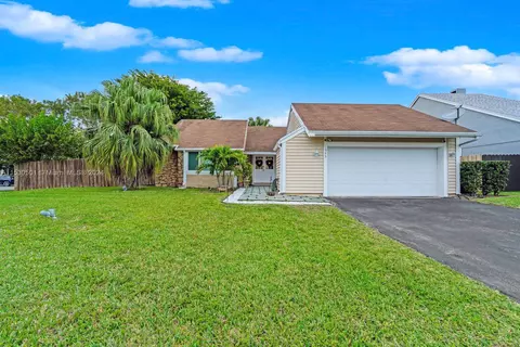 1543 S Goldeneye Ln, Homestead, FL 33035