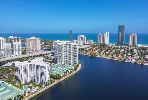 19195 Mystic Pointe Dr #304, Aventura, FL 33180