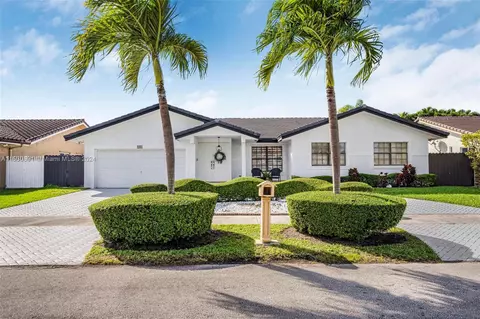 3938 SW 143rd Pl, Miami, FL 33175