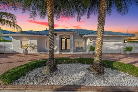 8771 NW 170th Ter, Hialeah, FL 33018