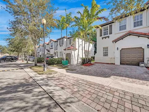 1117 NE 31st Ter, Homestead, FL 33033