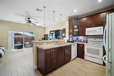 8401 NW 107th Ct #5-36, Doral, FL 33178