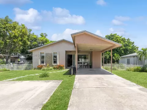 704 NW 3rd Ave, Pompano Beach, FL 33060