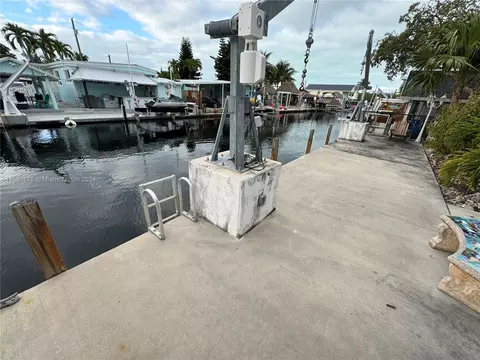 252 Allen Ave, Key Largo, FL 33037