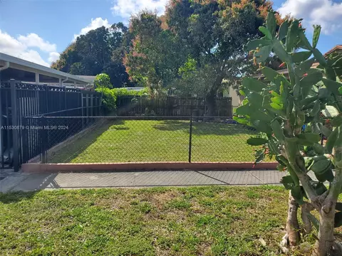 Other - 960 E 43rd St, Hialeah, FL 33013 photo 3 of 8