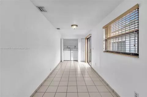 Entry Way - 960 E 43rd St, Hialeah, FL 33013 photo 4 of 4