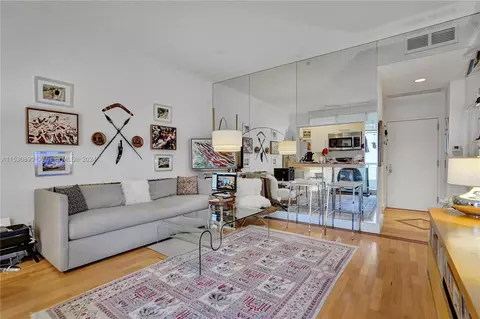 21205 Yacht Club Dr #301, Aventura, FL 33180