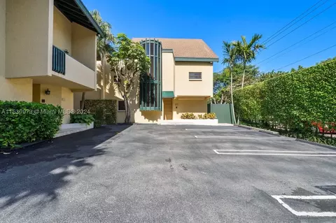 2611 E Tigertail Ave #3, Miami, FL 33133