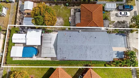 Exterior - 515 E 30th St, Hialeah, FL 33013 photo 11 of 11