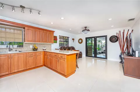 Kitchen - 515 E 30th St, Hialeah, FL 33013 photo 6 of 7