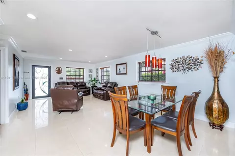 Dining - 515 E 30th St, Hialeah, FL 33013 photo 1 of 2