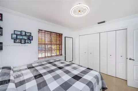 Bedroom - 515 E 30th St, Hialeah, FL 33013 photo 4 of 5